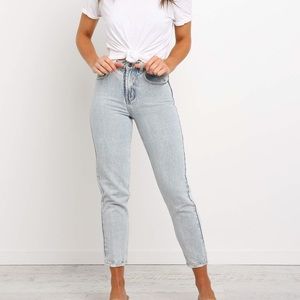 Adela Jeans - Light Wash